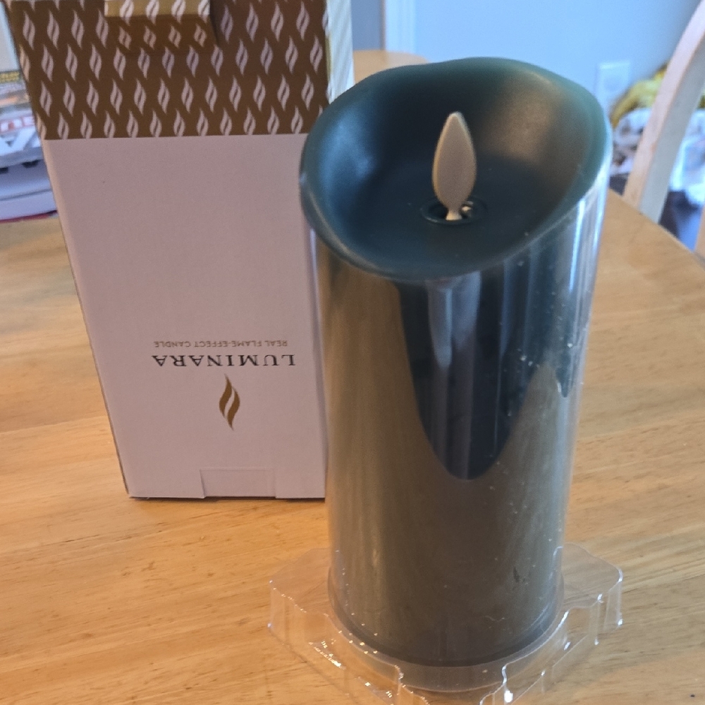 COPY - Luminara Candle Green NIB